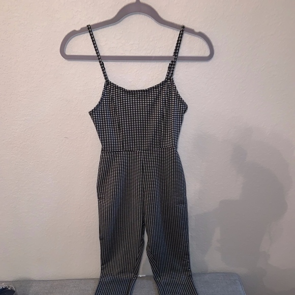 Urban Outfitters gingham jumpsuit NWT - Picture 3 of 8